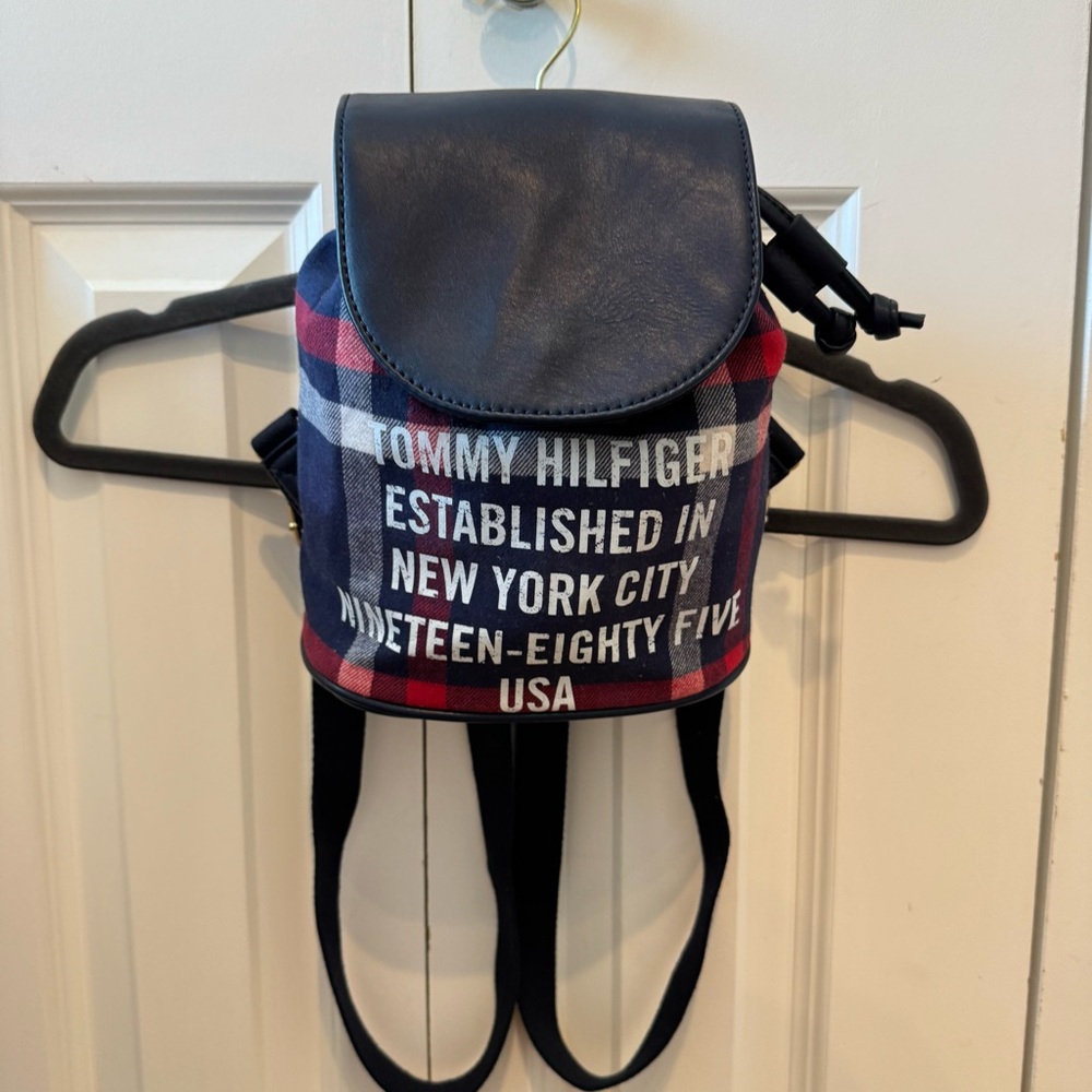 Tommy Hilfiger Navy and Red  small backpack in great condition.